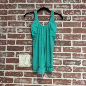 Lululemon No Limits Tank Green Teal Size 4 euc Vintage style